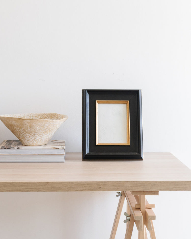 Olivia Tabletop Frame